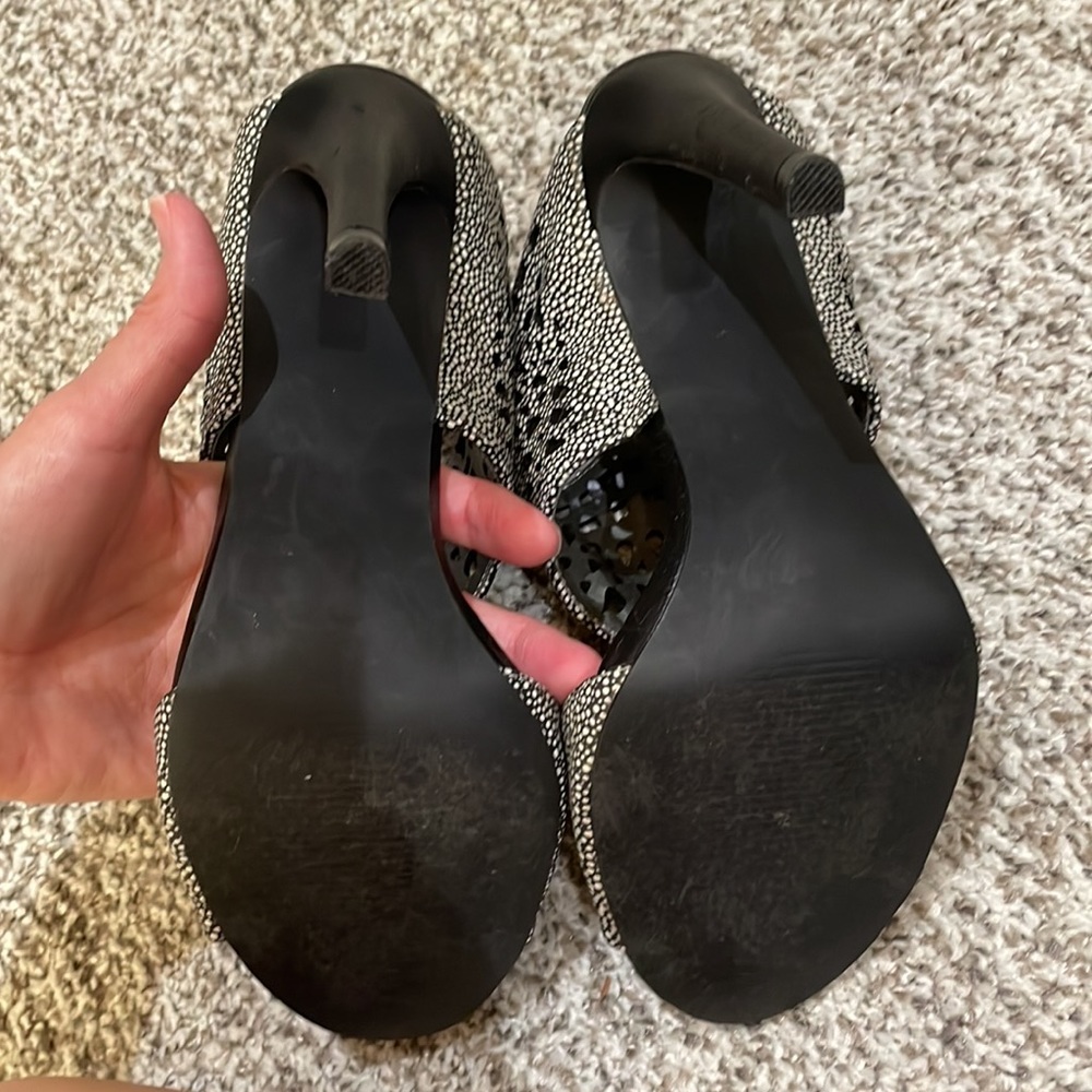 High heels - Picture 3 of 4